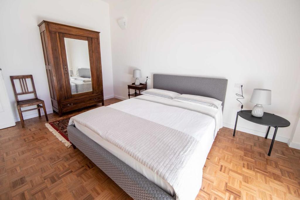 Appartamento Spoleto B -Matilde Екстериор снимка